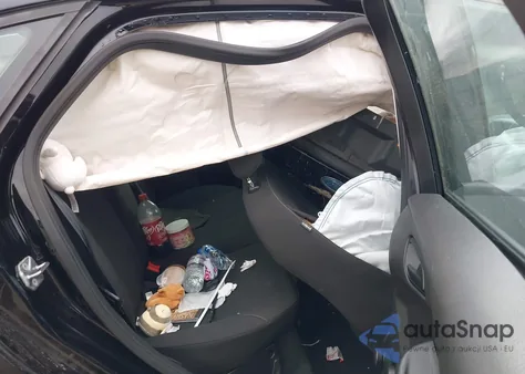 2016 Ford Focus S z USA, uszkodzony, nr VIN 1FADP3E2XGL306419